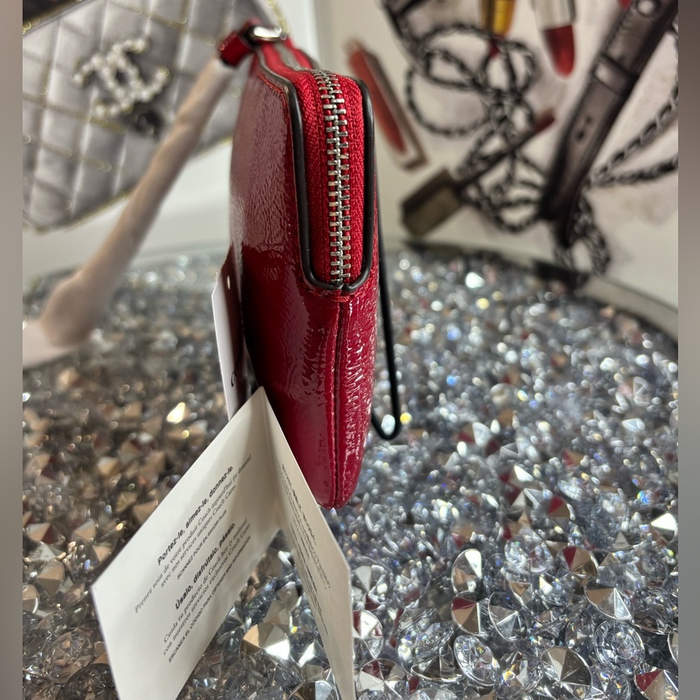 Coach Small Corner Zip Wristlet in red Patent Leather - Picture 6 of 11